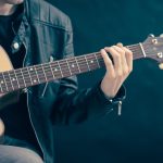 Sådan finder du en god spansk guitar som nybegynder